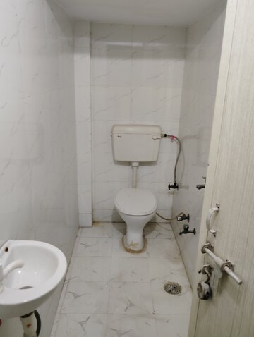 Bathroom in 2 BHK Independent House at Nishat Ganj – for Rent