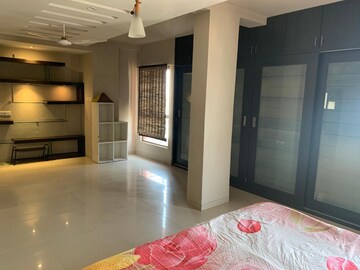 Bedroom in 4 BHK Apartment at Goyal Intercity, Memnagar – for Rent