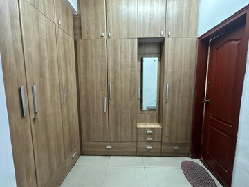 Bathroom in 3.5 BHK Apartment at Ansal Valley View Estate, Gwal Pahari – for Rent