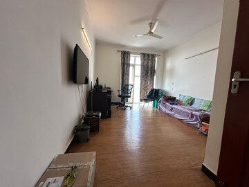 Living Room in 3.5 BHK Apartment at Ansal Valley View Estate, Gwal Pahari – for Rent