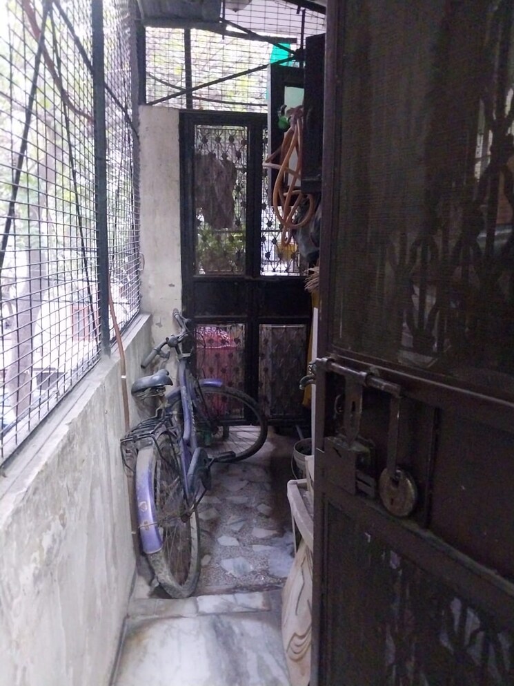 Balcony, bhavya-apartments-vaishali 2 Bedroom 850 Sq.Ft. Builder Floor In Vaishali Sector 4 Ghaziabad 8295669