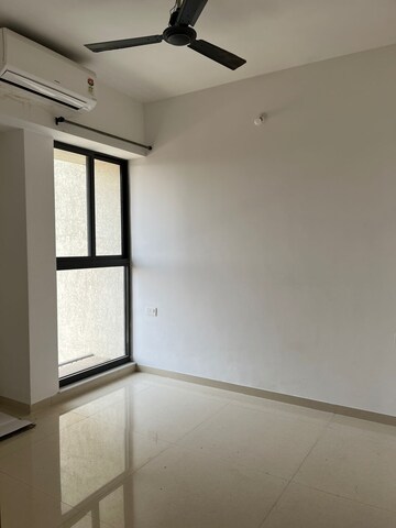 Room in 2 BHK Apartment at Lodha Palava Aurelia C H I, Dombivli East – for Rent