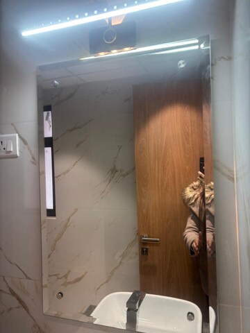 Furnished Amenities in 3 BHK Apartment at M3M Heights, Sector 65 – for Rent