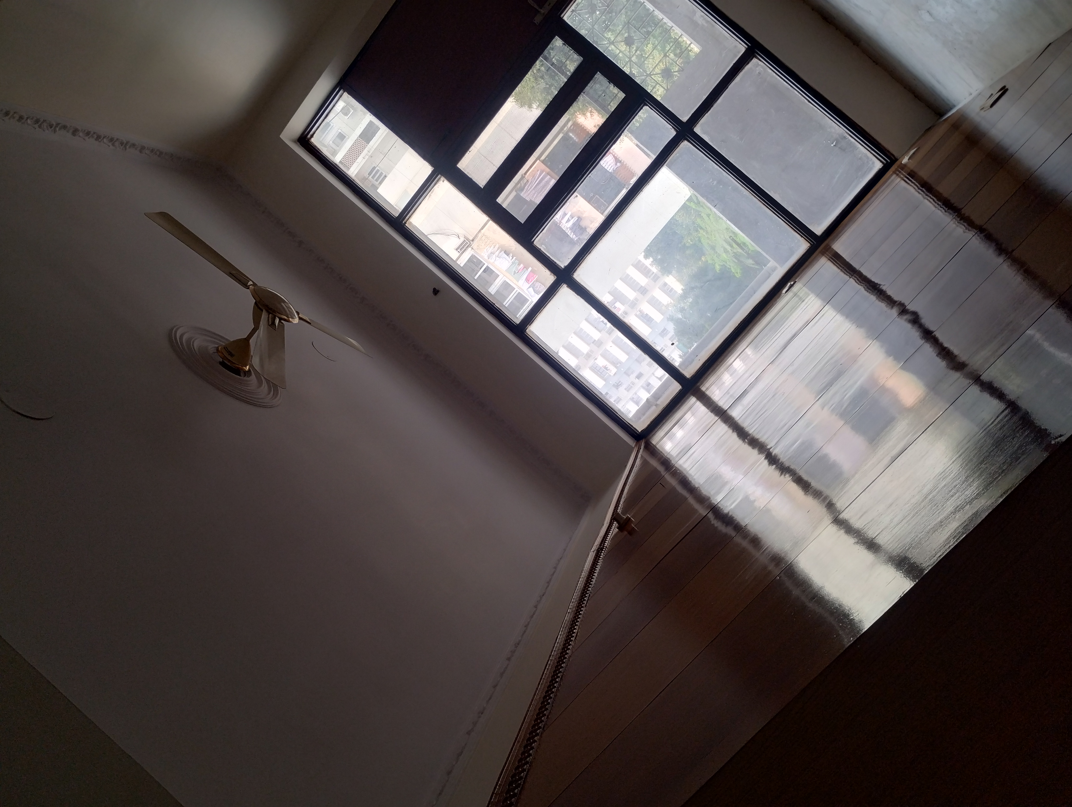 4 BHK + Servant Room 2200 Sq.Ft. Apartment in Gokul Apartments Faridabad