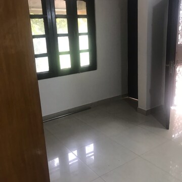 Room in 1 BHK Builder Floor at Lajpat Nagar I – for Rent