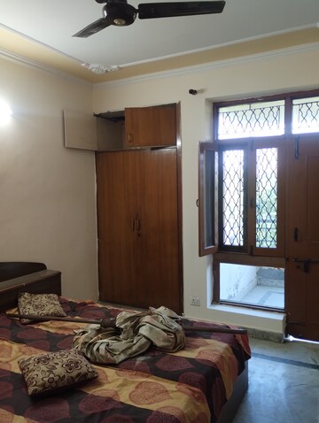 Parking in 3 BHK Apartment at Gokul Apartments Faridabad, Sector 45 – for Sale