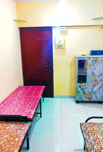 Room in  Pg at Kurla East – for Rent