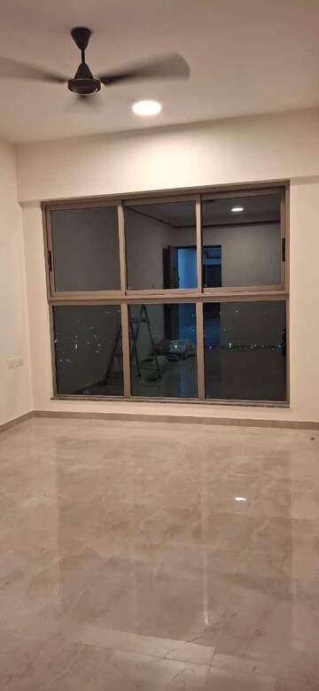 2 BHK Apartment For Rent in Sheth Irene, Malad West