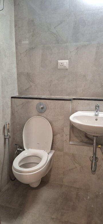 Attached Bathroom in 2 BHK Apartment at Sheth Irene, Malad West – for Rent