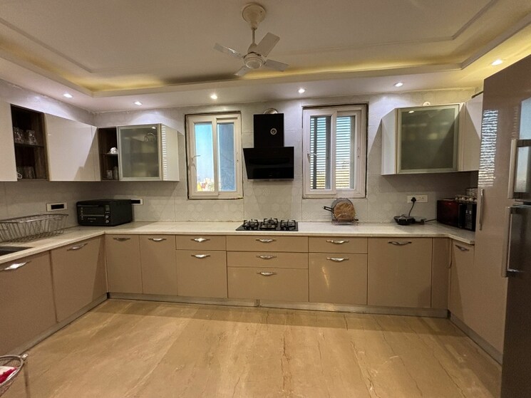 Kitchen, ss-mayfield-gardens 3.5 Bedroom 3500 Sq.Ft. Builder Floor In Sector 51 Gurgaon 8295805