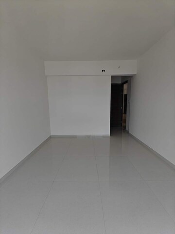 Room in 2.5 BHK Apartment at Lotus Sky Garden, Malad West – for Rent