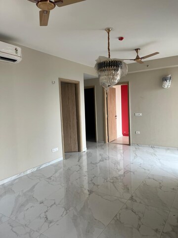 Room in 3.5 BHK Apartment at M3M Skywalk, Sector 74 – for Rent