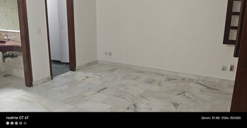 Room in 2 BHK Builder Floor at Shivalik Colony – for Rent