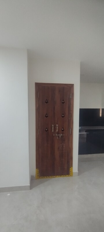 Furnished Amenities in 3 BHK Apartment at Manikonda – for Rent