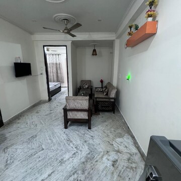 Living Room in 2 BHK Builder Floor at Sector 52 – for Rent