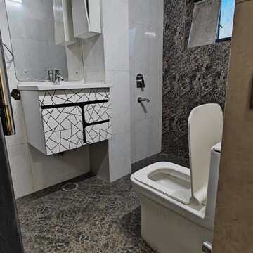 Bathroom in 3 BHK Builder Floor at Sector 52 – for Rent