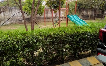 Plot For Sale in Omicron Iii Greater Noida
