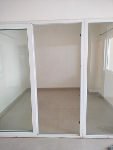 Room in 3.5 BHK Apartment at Mahindra Luminare, Sector 59 – for Sale