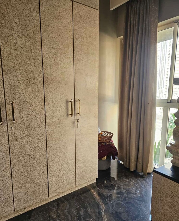 Living Room, oberoi-springs 5 Bedroom 2400 Sq.Ft. Apartment In Andheri West Mumbai 8296086