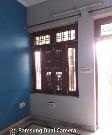 Room in 3 BHK Independent House at Kamta – for Rent