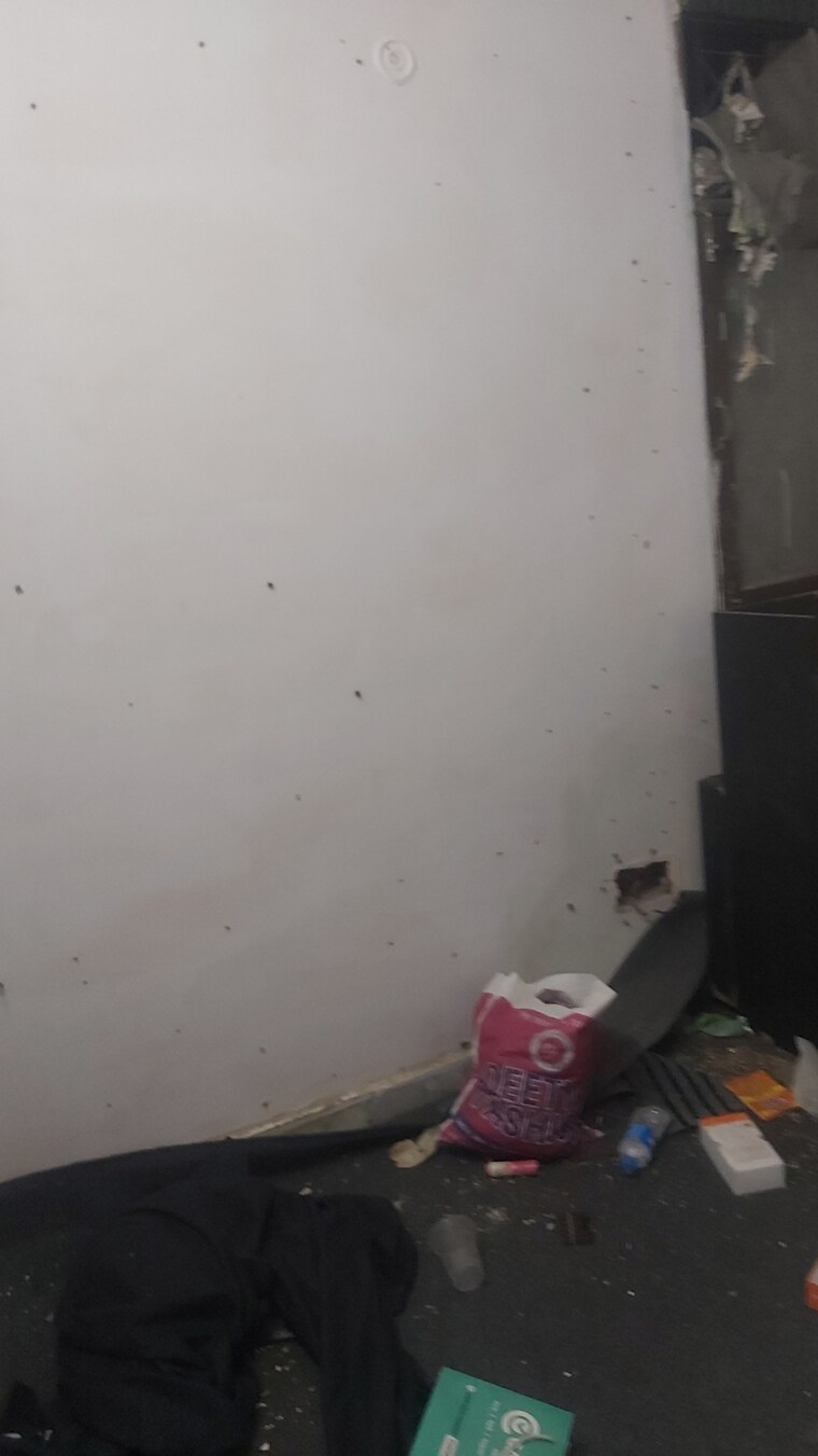  Parking, patparganj 2.5 Bedroom 450 Sq.Ft. Builder Floor In Patparganj Delhi 8296160