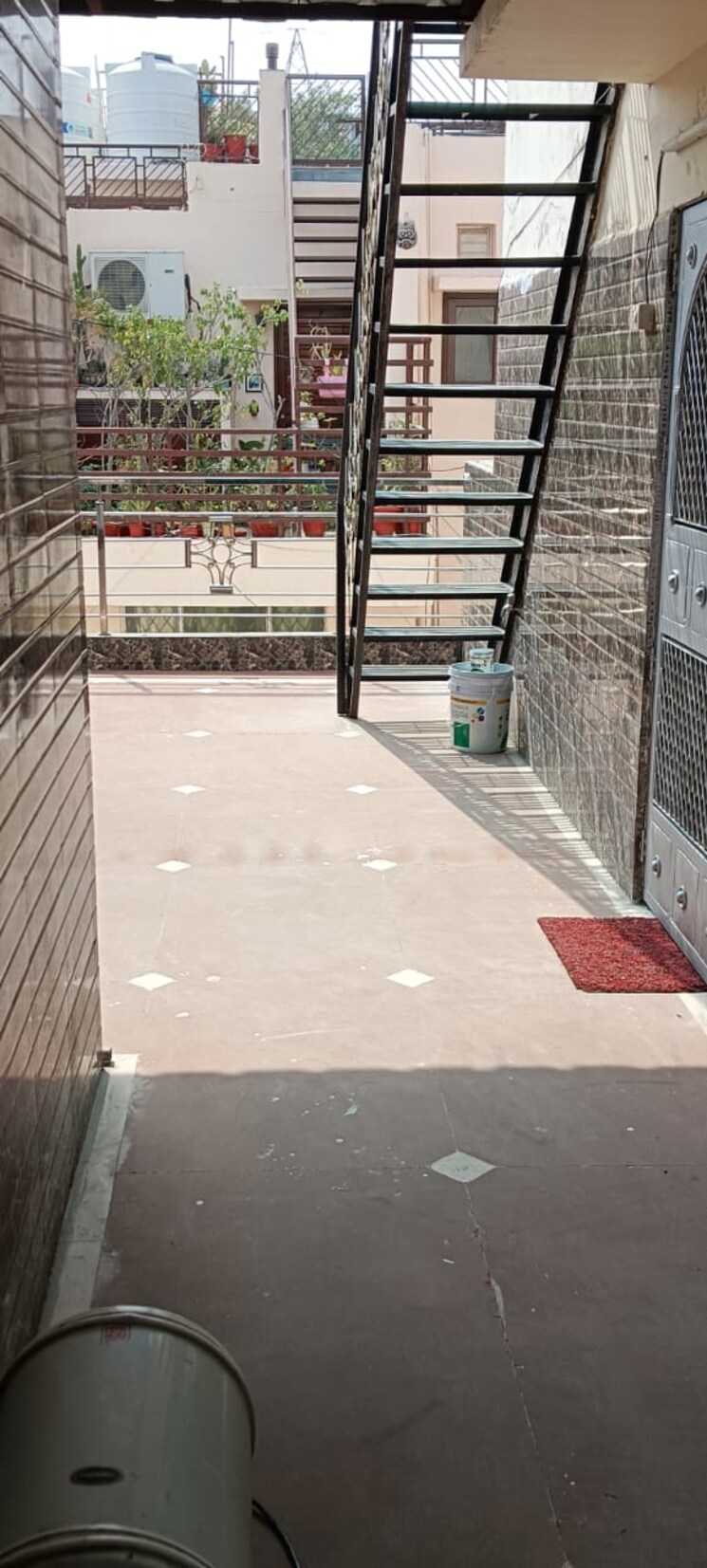 Terrace, vasant kunj 1 Bedroom 600 Sq.Ft. Apartment In Vasant Kunj Delhi 8296162