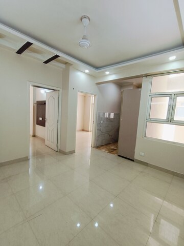 Room in 2 BHK Apartment at Shree Vardhman Mantra, Sector 67 – for Rent