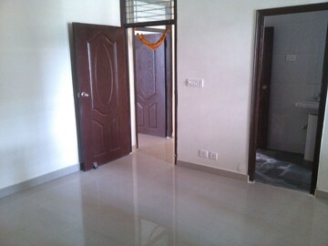 Room in 2 BHK Apartment at Faizabad Road – for Rent