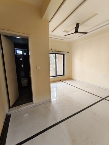 Building Lobby in 4 BHK Apartment at Gaurav Greens, Mira Road – for Rent