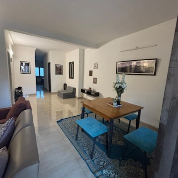 Living Room in 1 BHK Builder Floor at Safdarjang Enclave – for Rent