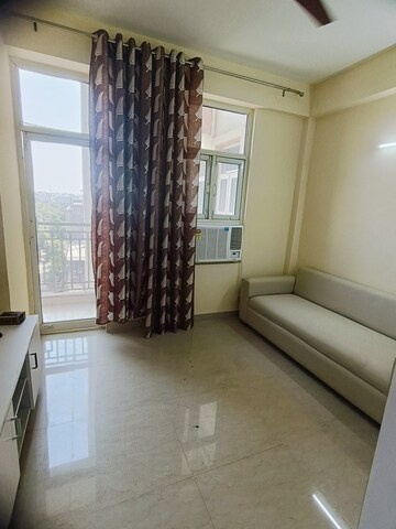 Room in 2 BHK Apartment at Shree Vardhman Mantra, Sector 67 – for Rent