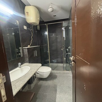 Team Area in 3 BHK Builder Floor at Greater Kailash I – for Sale