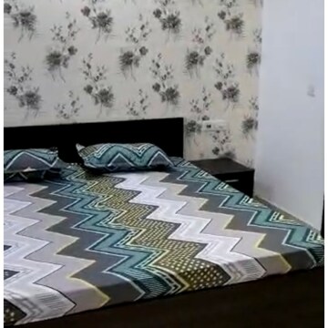 Bedroom in 4 BHK Apartment at Vipul World Floors, Sector 48 – for Rent