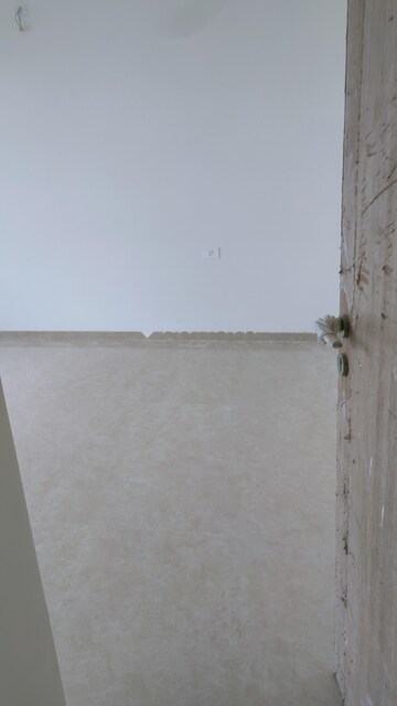 2 BHK Apartment For Rent in Dosti Eastern Bay, Wadala