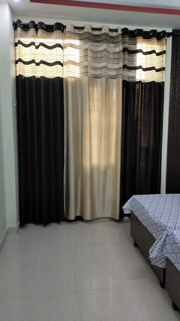 Room in  Pg at Niti Khand – for Rent
