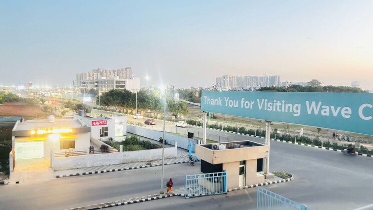 Exterior View, ska-arcadia Commercial Shop 340 Sq.Ft. In Wave City Ghaziabad 8296586