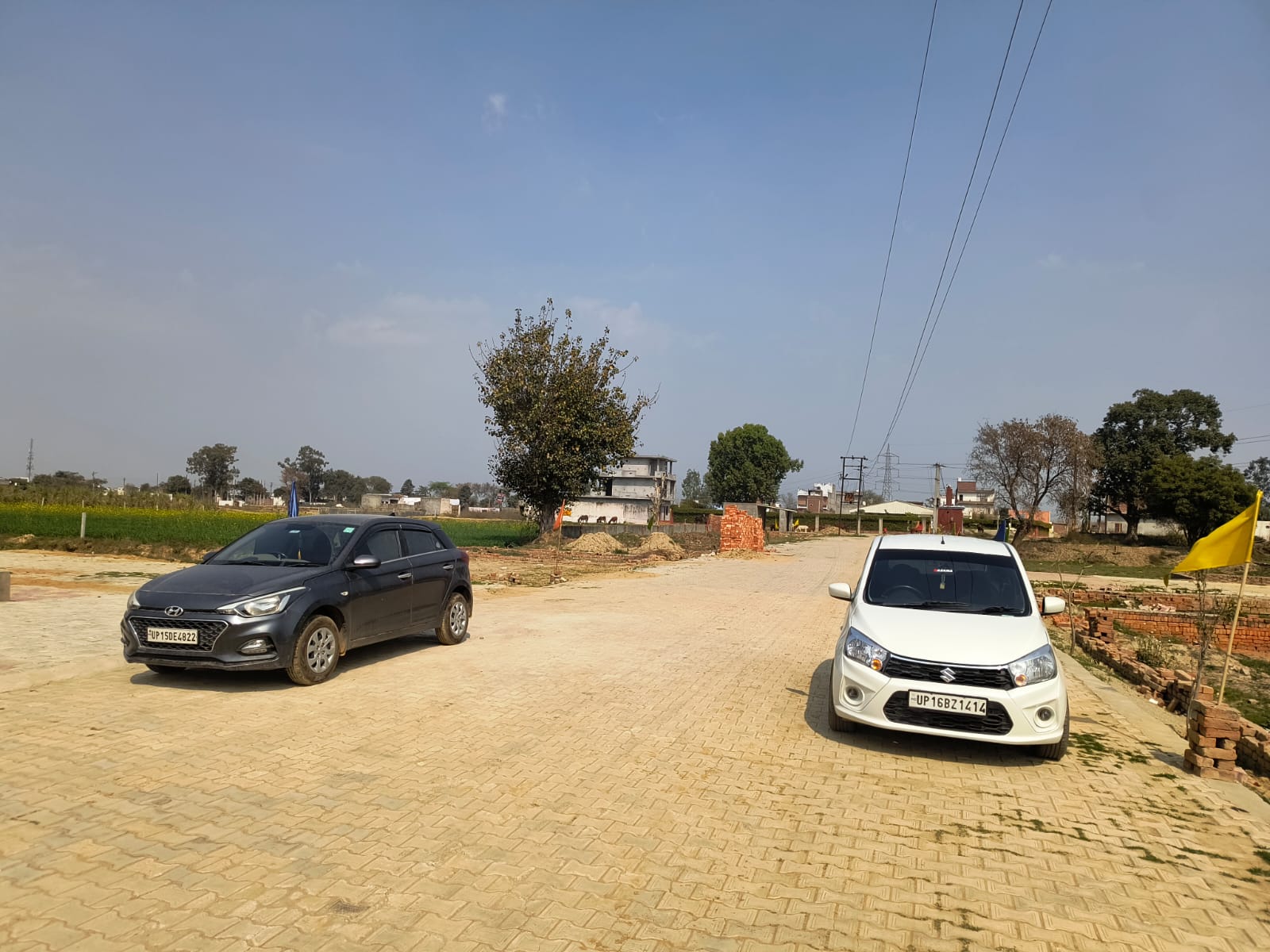 Plot For Sale in Shiv Kunj 
