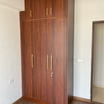 Furnished Amenities in 4 BHK Builder Floor at DLF Gardencity Enclave, Sector 93 – for Rent