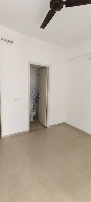 Room in 2 BHK Apartment at Conscient Habitat, Sector 99a – for Rent