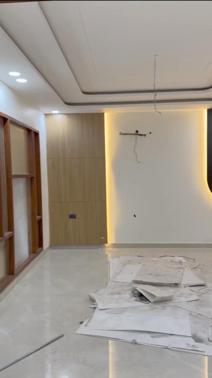 Room, tdi-the-retreat 4 Bedroom 500 Sq.Ft. Builder Floor In Sector 89 Faridabad 8296861