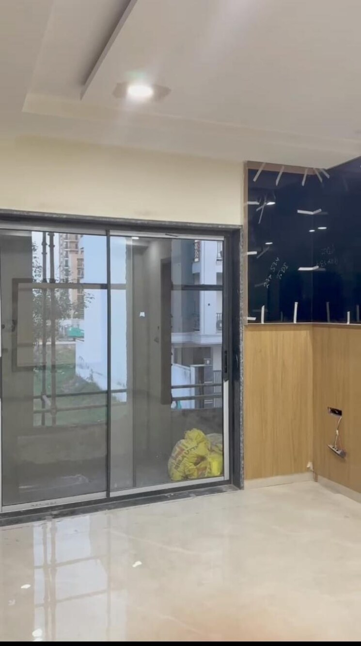 Room, tdi-the-retreat 4 Bedroom 500 Sq.Ft. Builder Floor In Sector 89 Faridabad 8296861