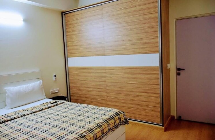 Room, emaar-the-palm-drive-palm-studios 2 Bedroom 1200 Sq.Ft. Apartment In Sector 66 Gurgaon 8296799