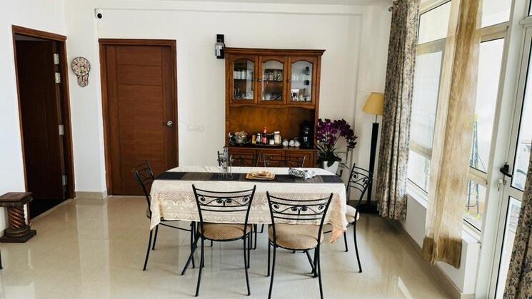 Living Room, sector 19 5 Bedroom 167 Sq.Mt. Independent House In Sector 19 Noida 8296919