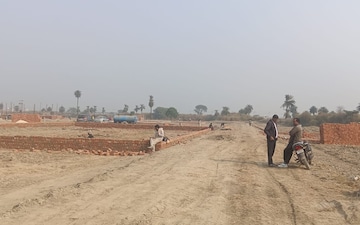 Plot For Sale in Jajru