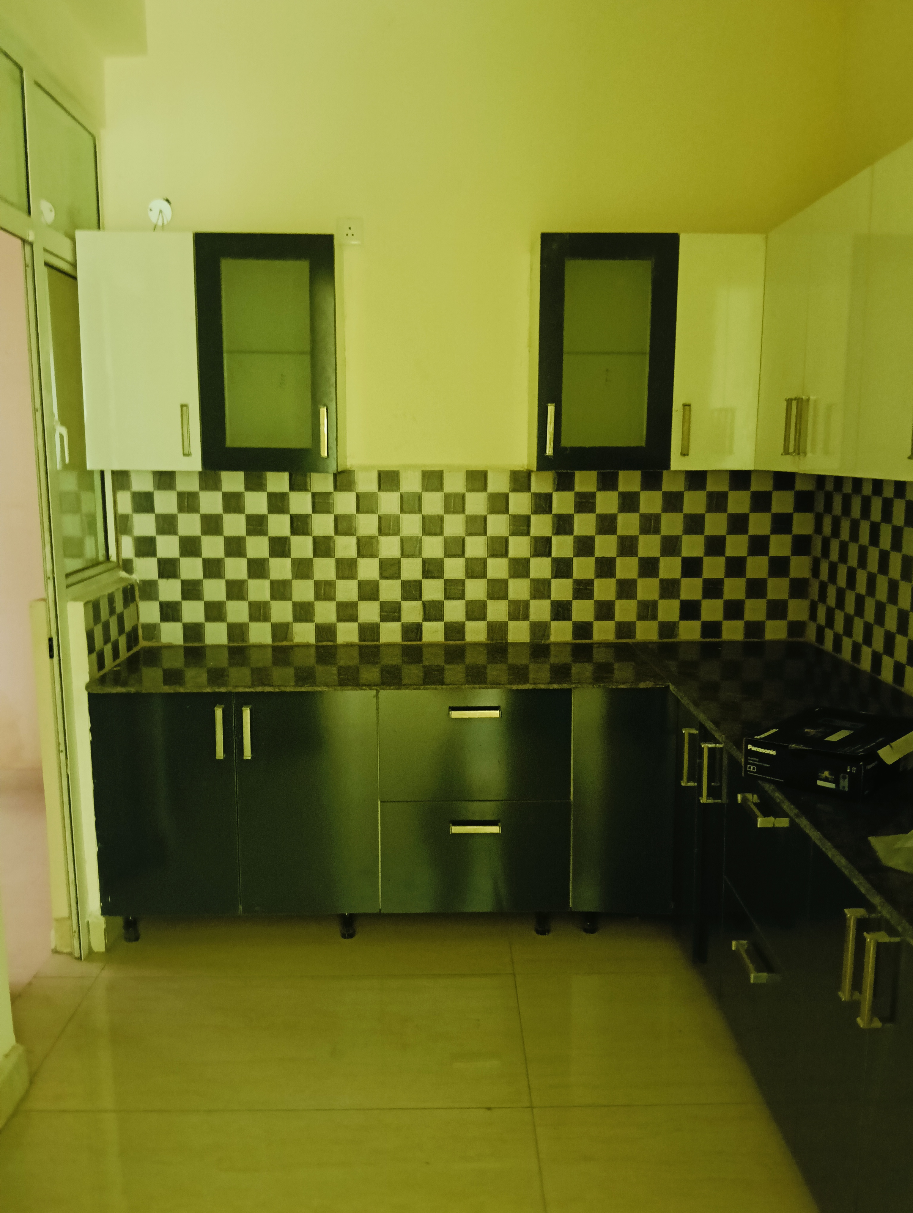 3 BHK + Servant Room Apartment For Sale in Gaur Saundaryam