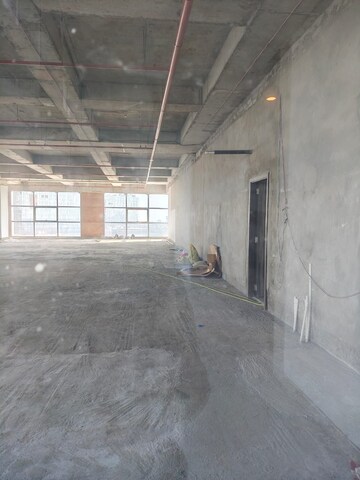  Office Space For Rent in Mani Casadona, New Town