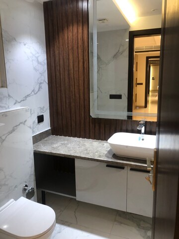 Bathroom in 4 BHK Builder Floor at DLF Atria, Dlf Phase ii – for Rent