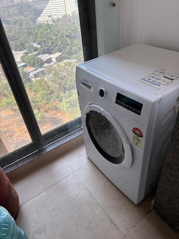 Furnished Amenities in 3 BHK Apartment at Kanakia Silicon Valley, Powai – for Rent