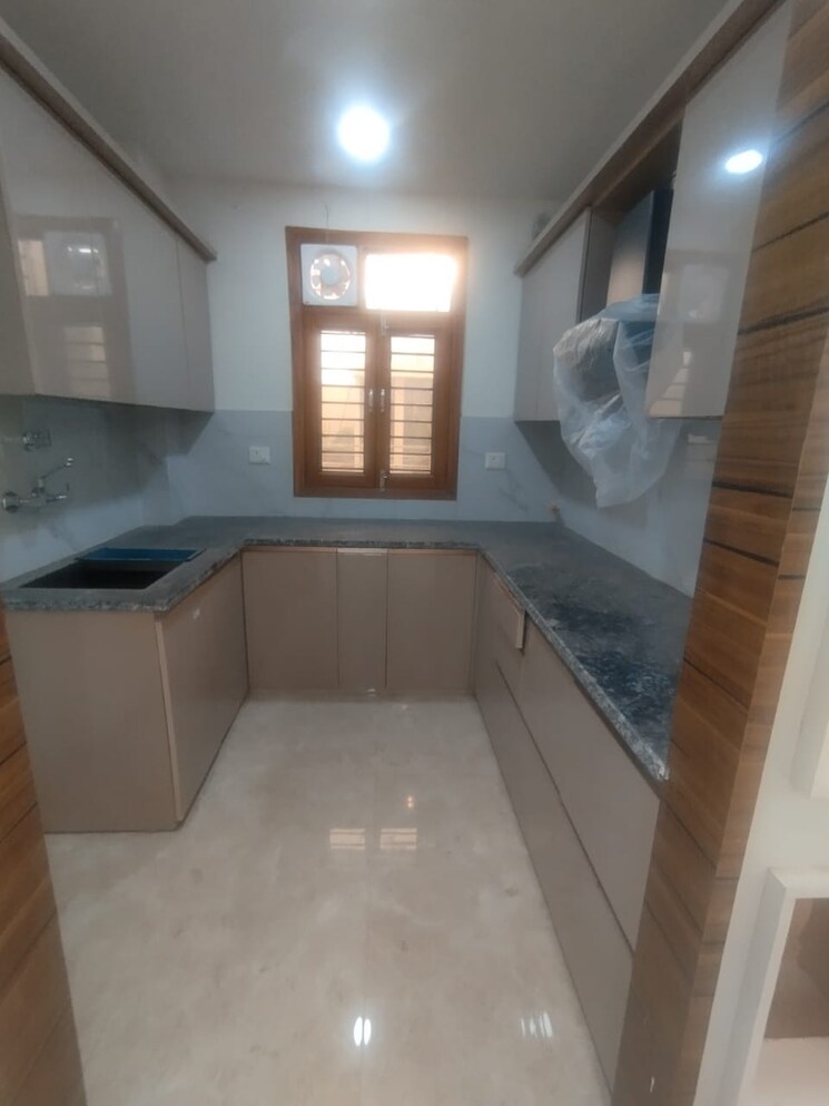 Kitchen, mahavir enclave 1 2 Bedroom 750 Sq.Ft. Builder Floor In Mahavir Enclave 1 Delhi 8297122