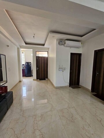 Room in 2 BHK Builder Floor at Saket – for Rent